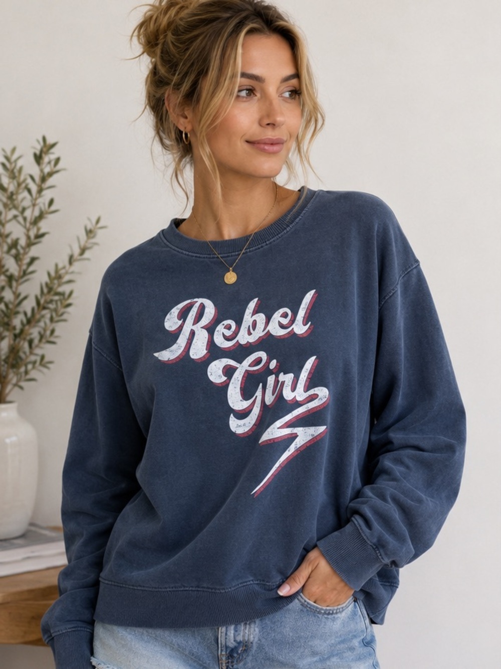 Girl Dangerous Rebel Girl Gray Sweatshirt Size Large